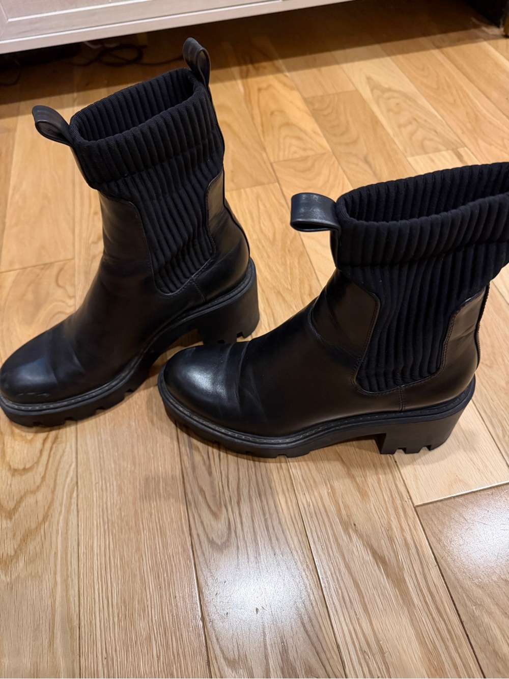 Zara Black Ribbed Ankle Boots